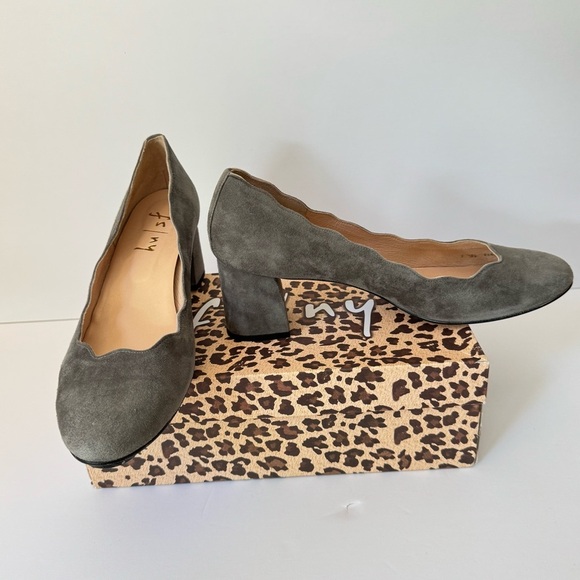 FRENCH SOLE Wave Suede Anthracite Gray Block Heel Pumps 2.5” with Box Size 10.5 - Picture 1 of 15